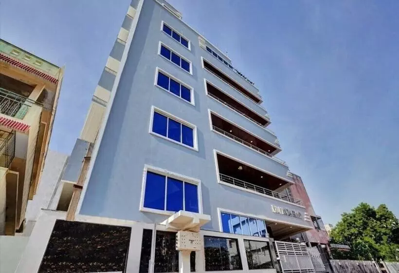 ホテル Medi Konda Grand