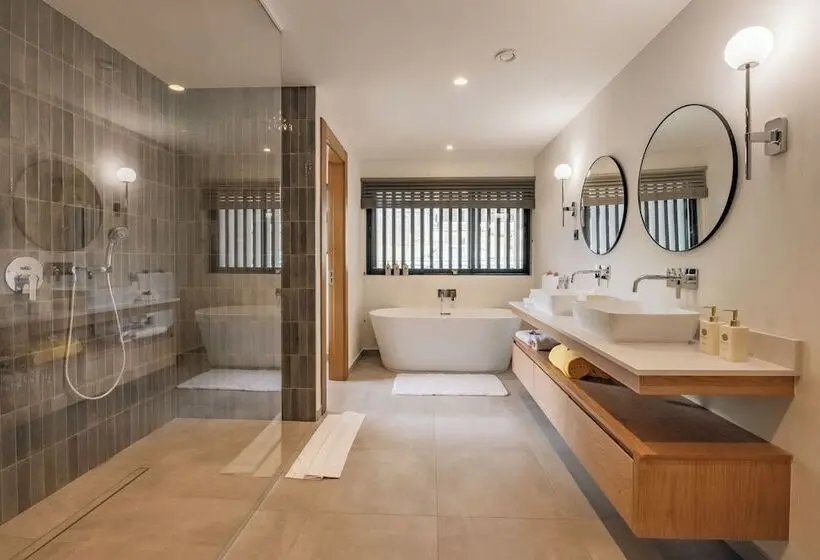 Legend Hill Resort And Spa