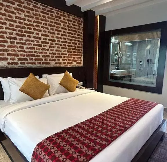 Regenta Resort & Spa By Riverside, Chitwan