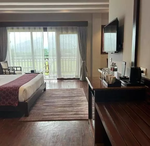 Regenta Resort & Spa By Riverside, Chitwan