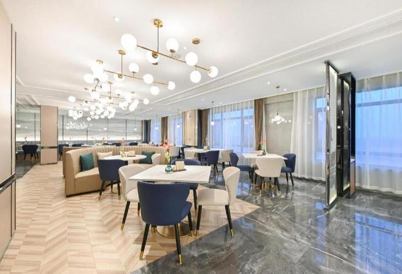 Atour Hotel Tianjin Wuqing High Speed Railway Station Florentia Village