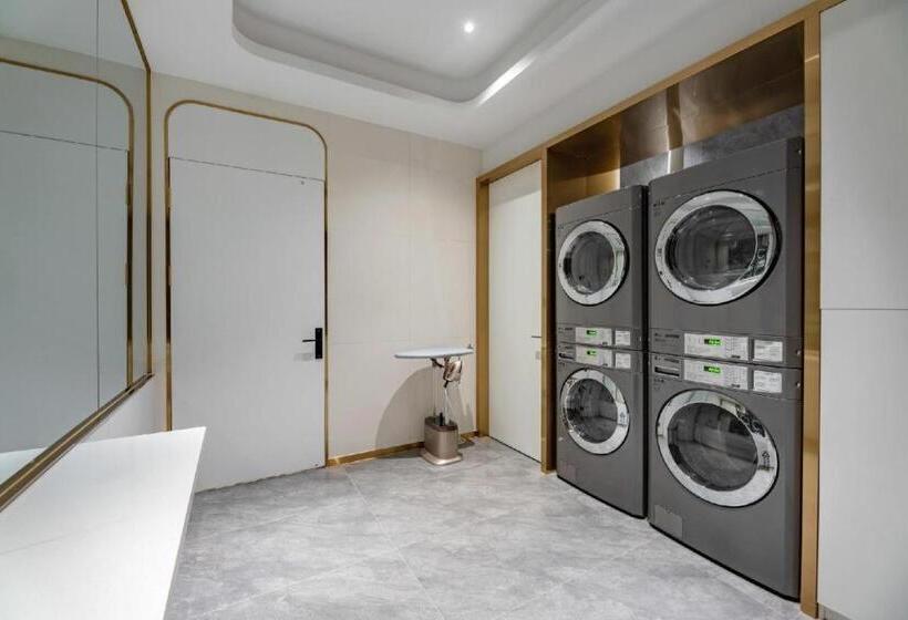 Atour Light Hotel North Dalian Station Huanan Plaza