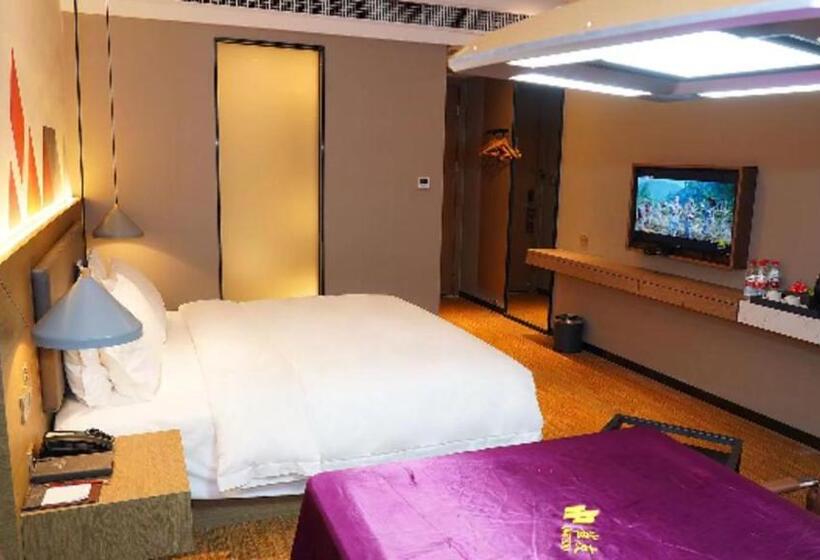 Borrman Hotel Zhonghsan Guzheng Huayi Plaza Light Rail Station