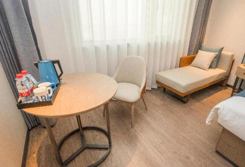 Echarm Hotel Mengzhou Yellow River Avenue