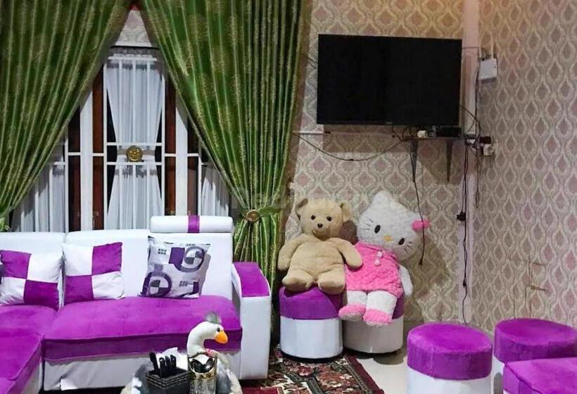 酒店 Anaqi Homestay Mitra Reddoorz