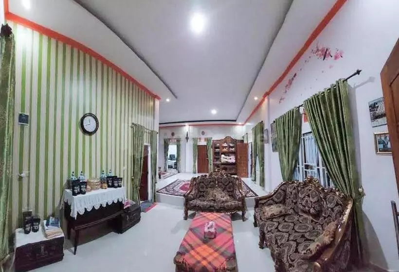 ホテル Anaqi Homestay Mitra Reddoorz