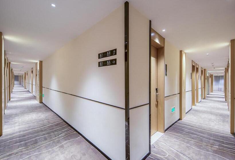 Отель City Comfort Inn Liuzhou Liudong New District Hualing Youlinghui