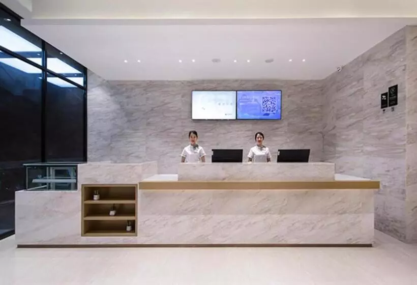 Hotelli City Comfort Inn Liuzhou Liudong New District Hualing Youlinghui