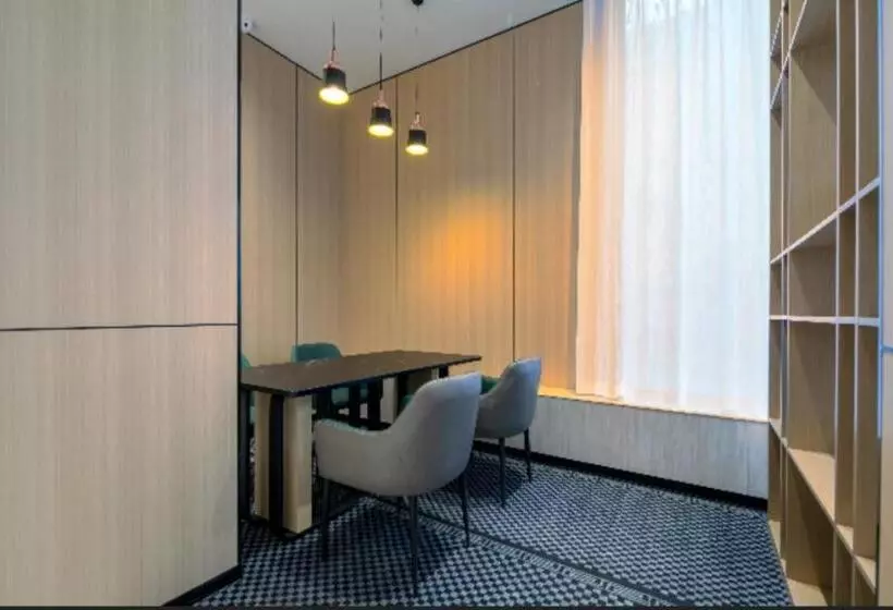 Hotelli City Comfort Inn Qianjiang Guanghua Oil Field