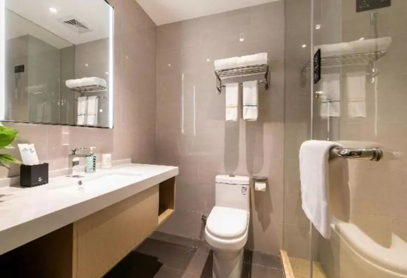 Hotelli City Comfort Inn Wuhan Dongxihu Hengda City Square