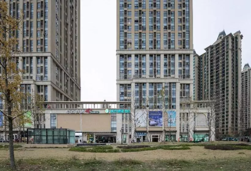 Hotelli City Comfort Inn Wuhan Dongxihu Hengda City Square
