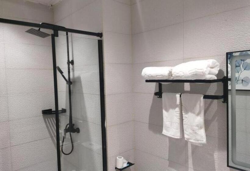 Отель Green Tree Inn Express Huainan Xiejiaji District Orient Guangji Hospital