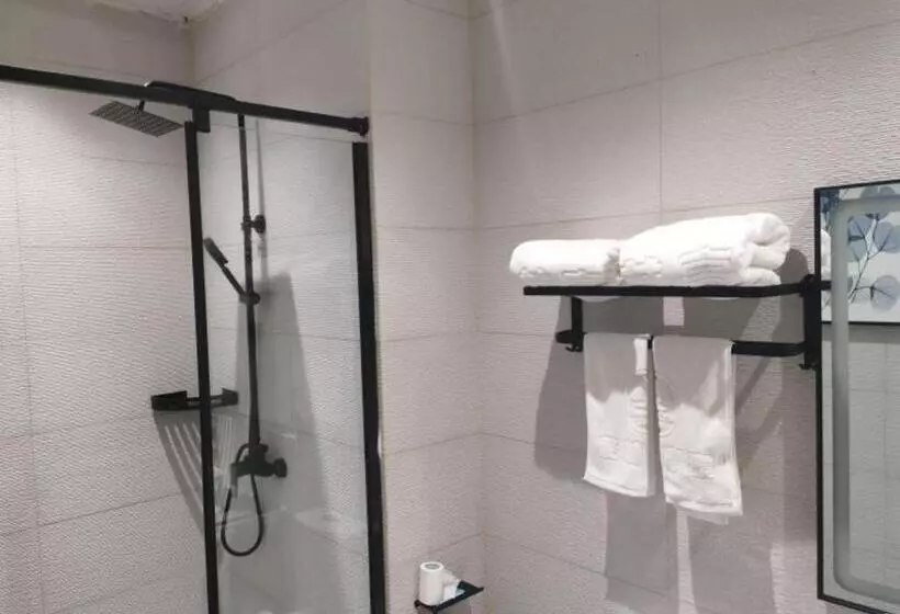 Hotelli Green Tree Inn Express Huainan Xiejiaji District Orient Guangji Hospital