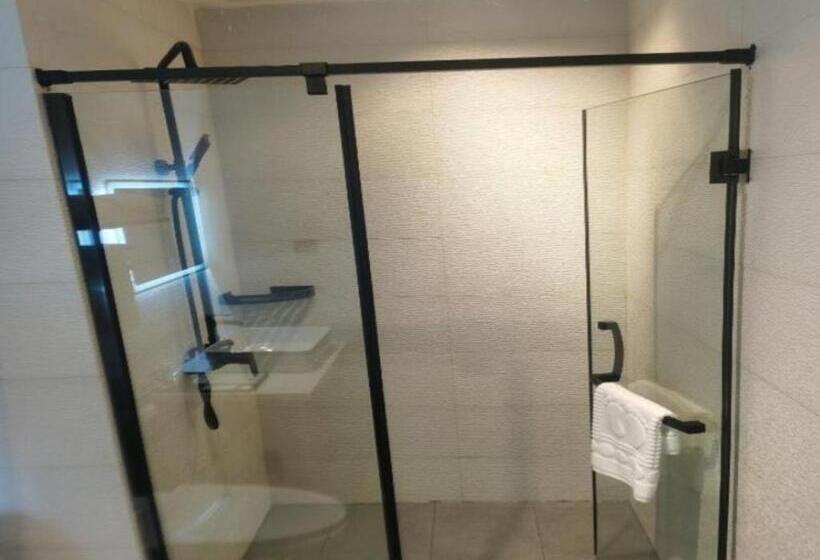 Отель Green Tree Inn Express Huainan Xiejiaji District Orient Guangji Hospital