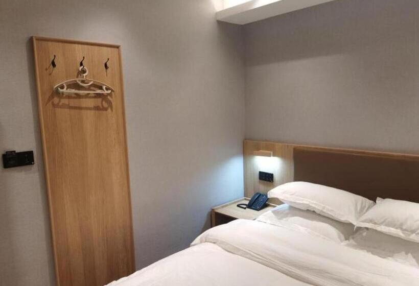 Отель Green Tree Inn Express Huainan Xiejiaji District Orient Guangji Hospital