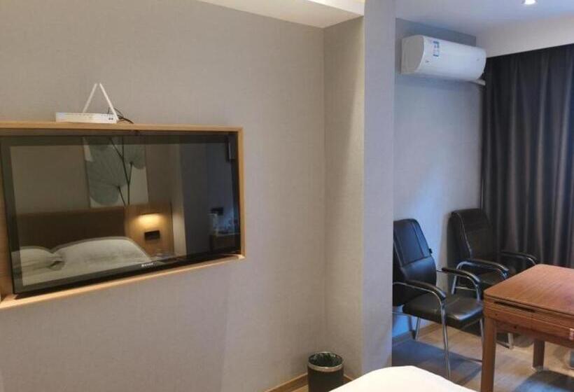 Отель Green Tree Inn Express Huainan Xiejiaji District Orient Guangji Hospital