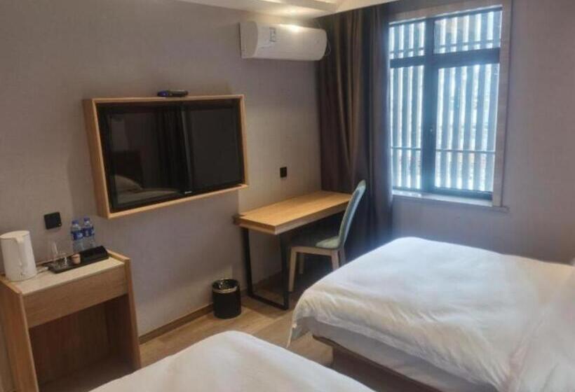 Отель Green Tree Inn Express Huainan Xiejiaji District Orient Guangji Hospital