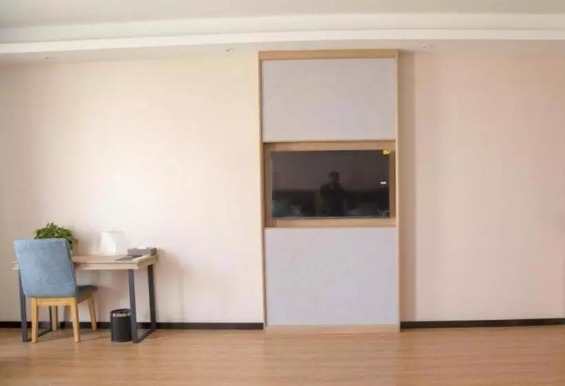 ホテル Green Tree Inn Express Inner Mongolia Tongliao Zalute Qi Lubei Town People S Hospital