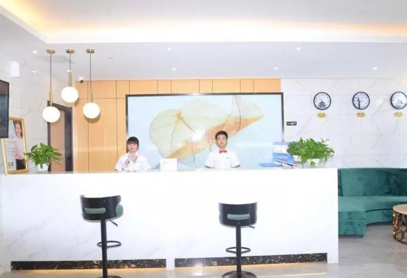 ホテル Green Tree Inn Express Xingtai Guangzong Development Zone Xingqing Road