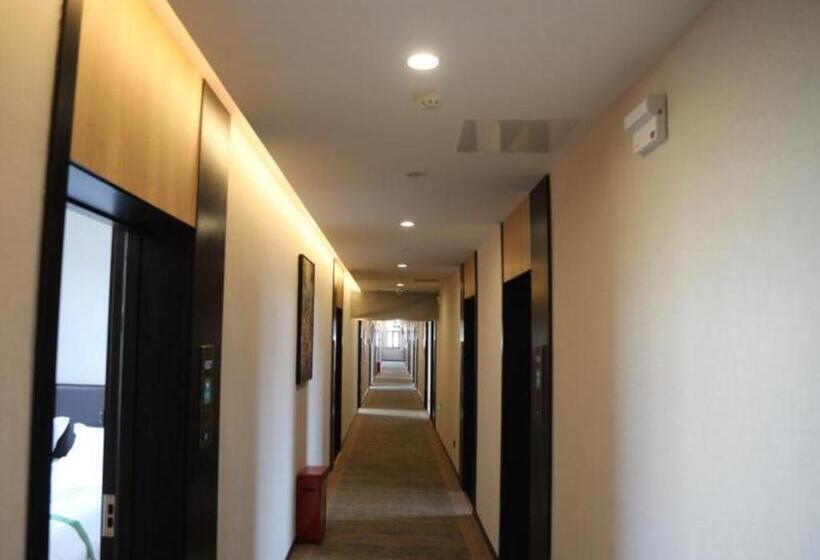 בית מלון כפרי Greentree Inn Express Dongying Municipal Governemnt Wanda Plaza