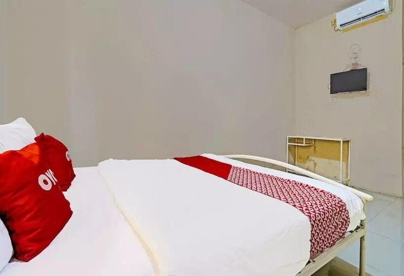 Hotelli Oyo 91955 Pondokan Cempaka