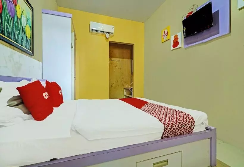 Hotelli Oyo 91955 Pondokan Cempaka