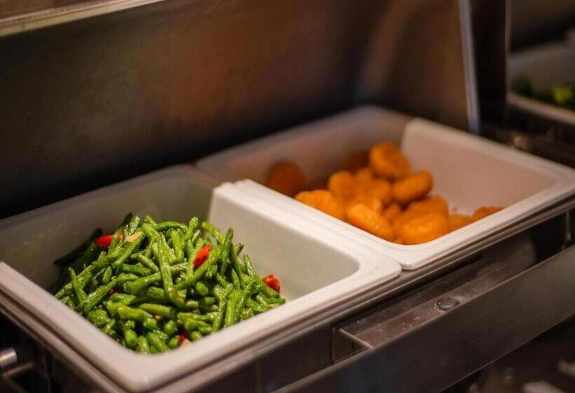 Lavande Hotel Kunming West Mountain Wanda Plaza