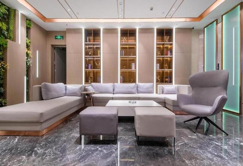 Lavande Hotel Kunming West Mountain Wanda Plaza