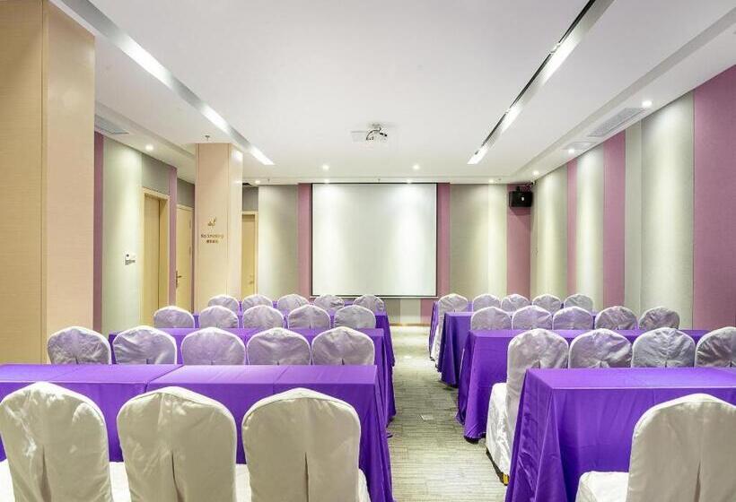 Lavande Hotel Shaoguan Bainian East Street Fengcai Building