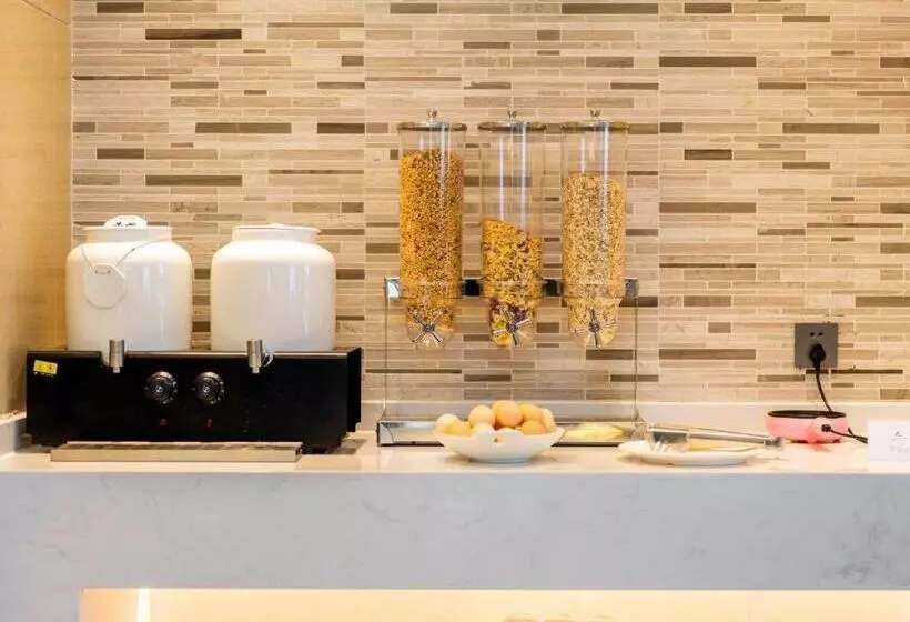 Lavande Hotel Xuchang Pangdonglai Hengdajinhui Plaza