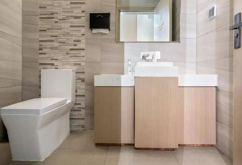 Lavande Hotel Xuchang Pangdonglai Hengdajinhui Plaza