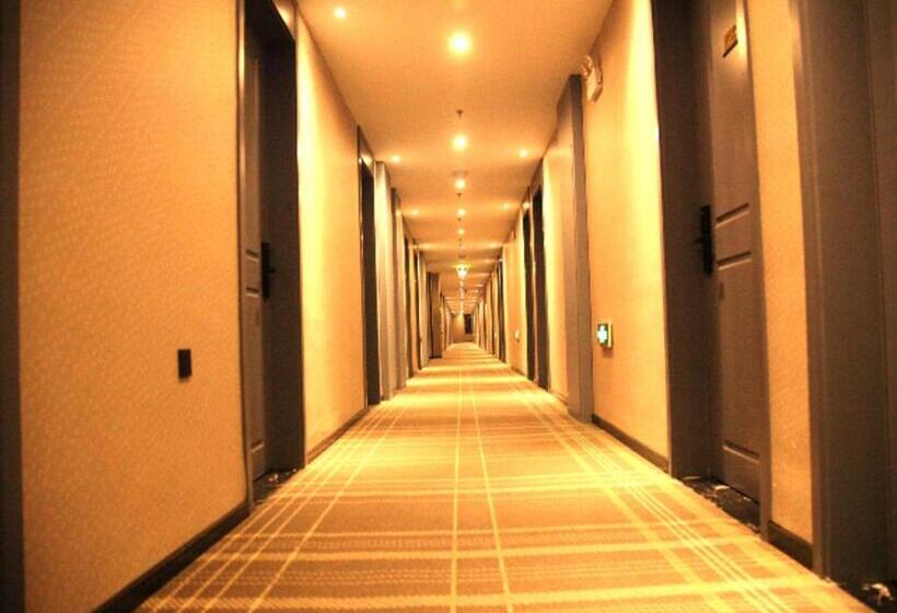 Premier City Comfort Hotel Altay Wanghu Commercial Plaza