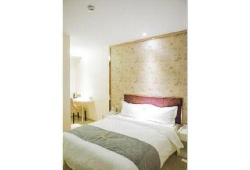 Super 8 Hotel Xiamen Tong An Zhonglou