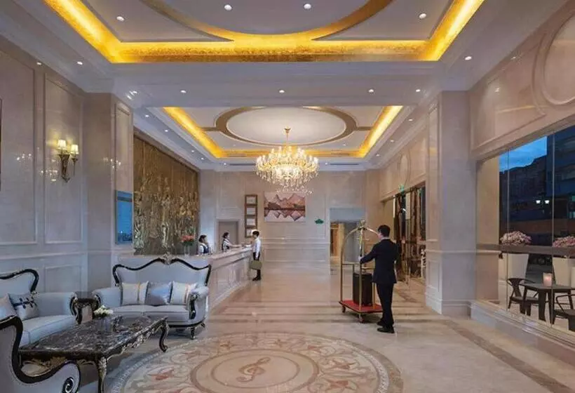 Vienna Hotel Guangdong Foshan Sanshui Forest Park