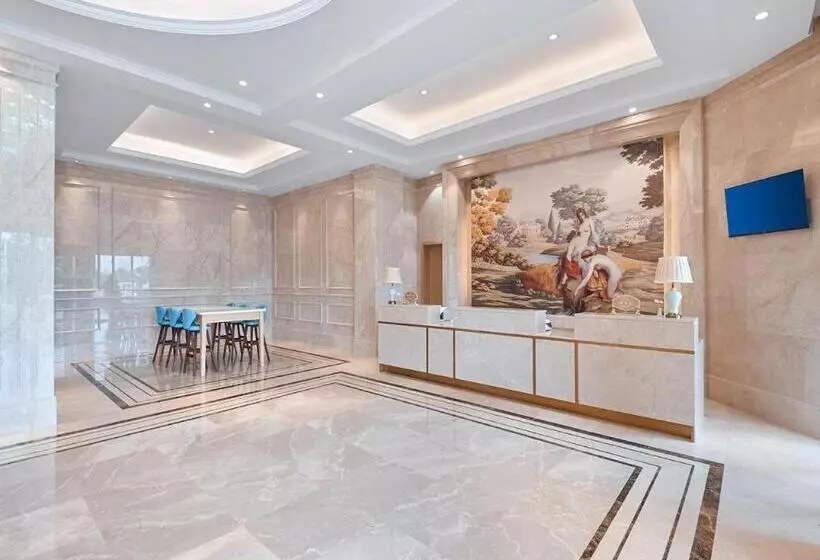 Vienna Hotel Jiangxi Ganzhou Ningdu Bus Station