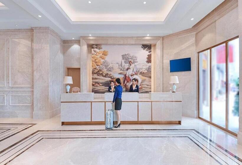 Vienna Hotel Jiangxi Ganzhou Ningdu Bus Station