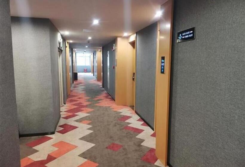 Borrman Hotel Huizhou Zhongkai Bus Station Tianyi City