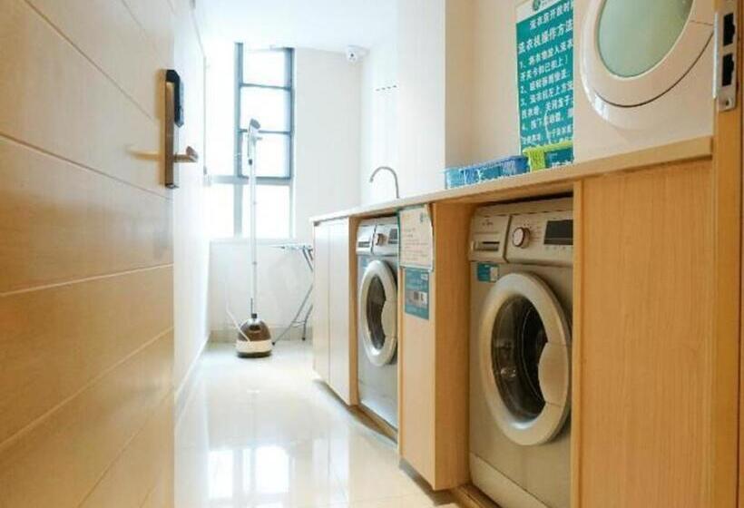 ホテル City Comfort Inn Dongguan Shilong Huixing Commercial Center