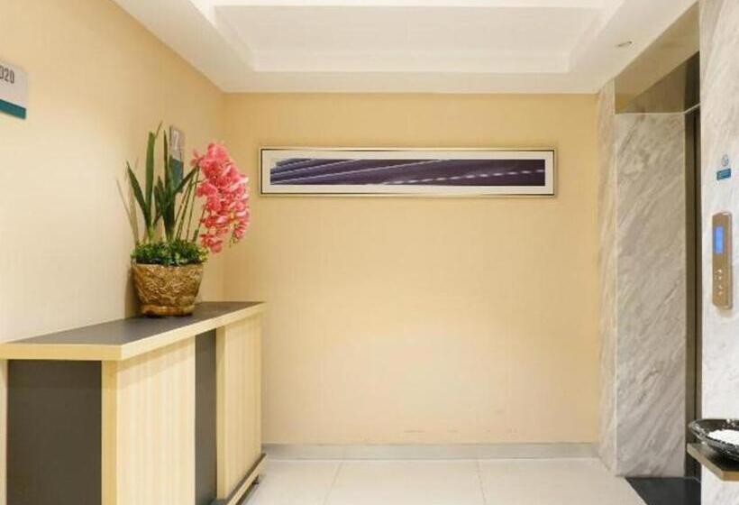 ホテル City Comfort Inn Dongguan Shilong Huixing Commercial Center