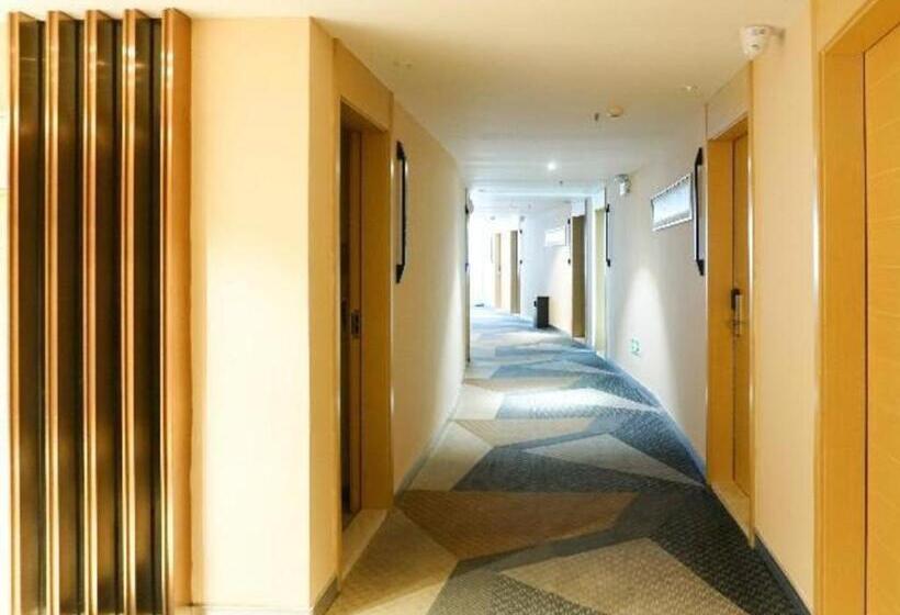 ホテル City Comfort Inn Dongguan Shilong Huixing Commercial Center