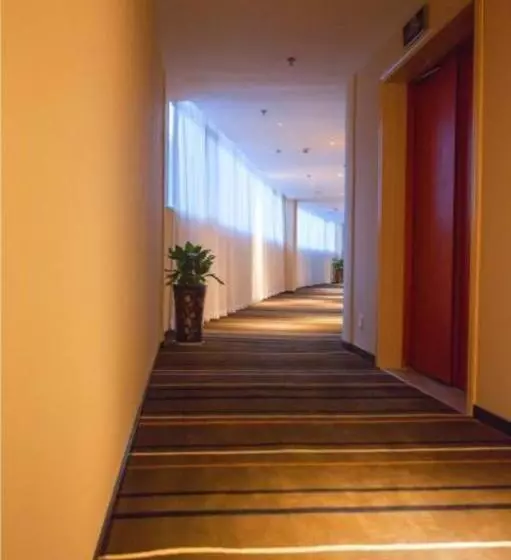 Hotelli City Comfort Inn Huaihua Tunnel Bus Station