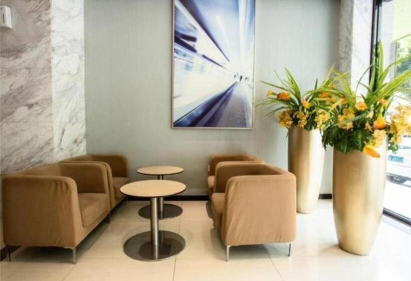 Hotel City Comfort Inn Nanning Police Academy Xianhu Food Street