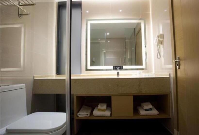 בית מלון כפרי City Comfort Inn Xiangyang Gucheng Railway Station