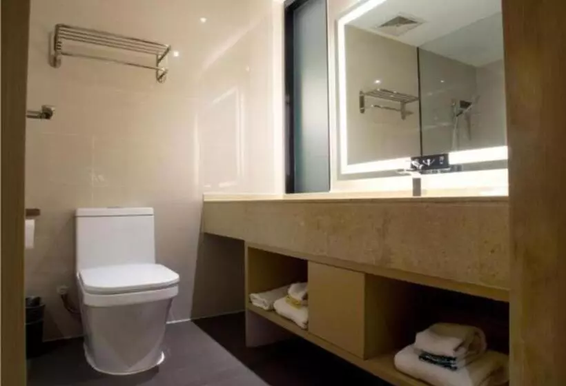 ホテル City Comfort Inn Xiangyang Gucheng Railway Station