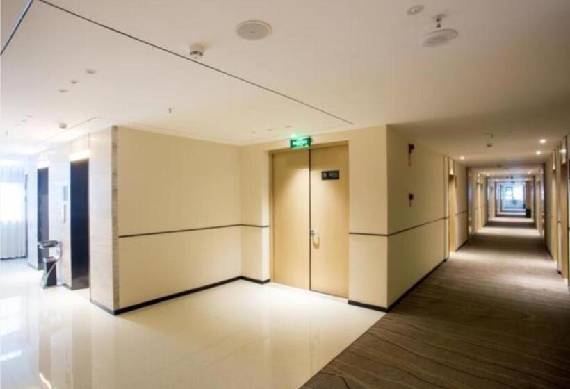 בית מלון כפרי City Comfort Inn Xiangyang Gucheng Railway Station