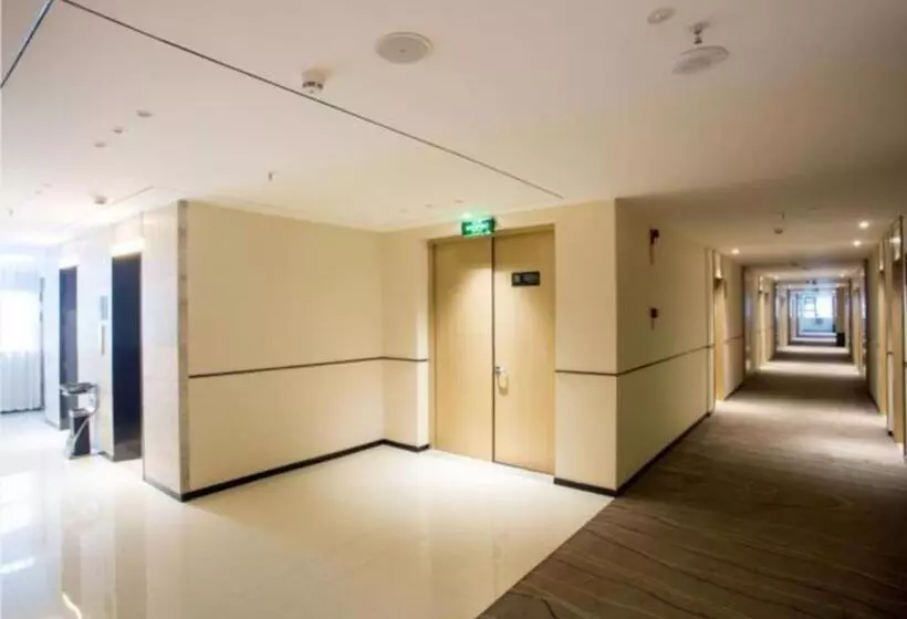 ホテル City Comfort Inn Xiangyang Gucheng Railway Station