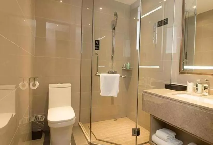 Hotelli City Comfort Inn Zhongshan Tanzhou Jindouwan Passenger Terminal