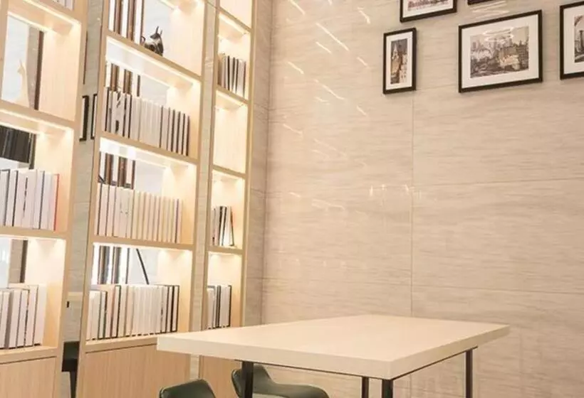 Hotelli City Comfort Inn Zhongshan Tanzhou Jindouwan Passenger Terminal