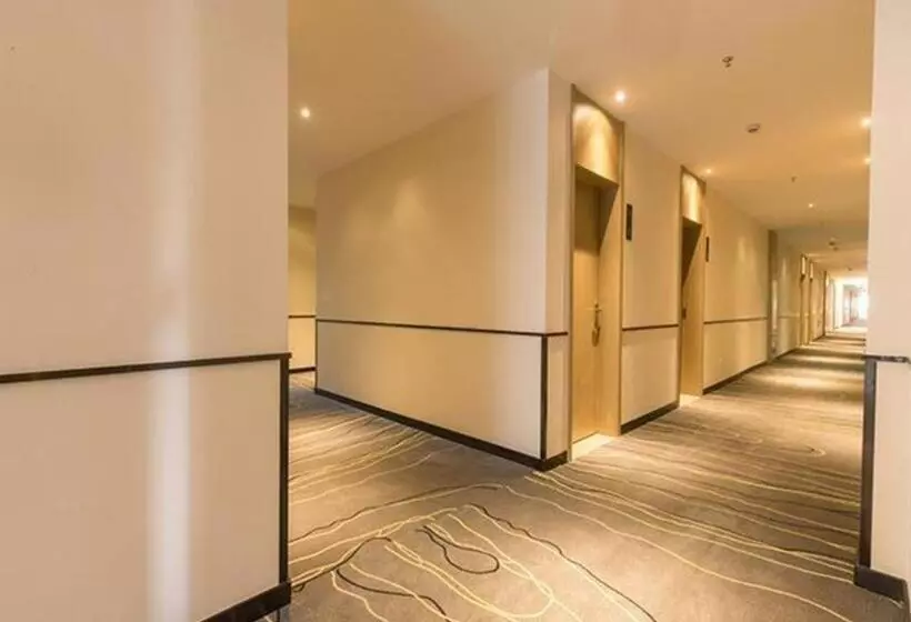 Hotelli City Comfort Inn Zhongshan Tanzhou Jindouwan Passenger Terminal