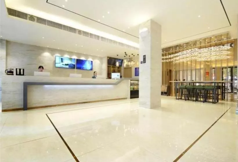 Hotelli City Comfort Inn Zunyi Meeting Site Medical College